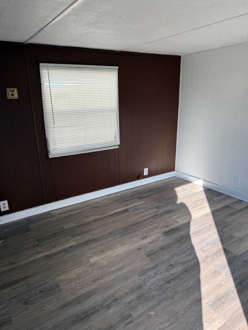 Fort Walton Beach Apartment: 1302 Green Acres Road - Lot 18