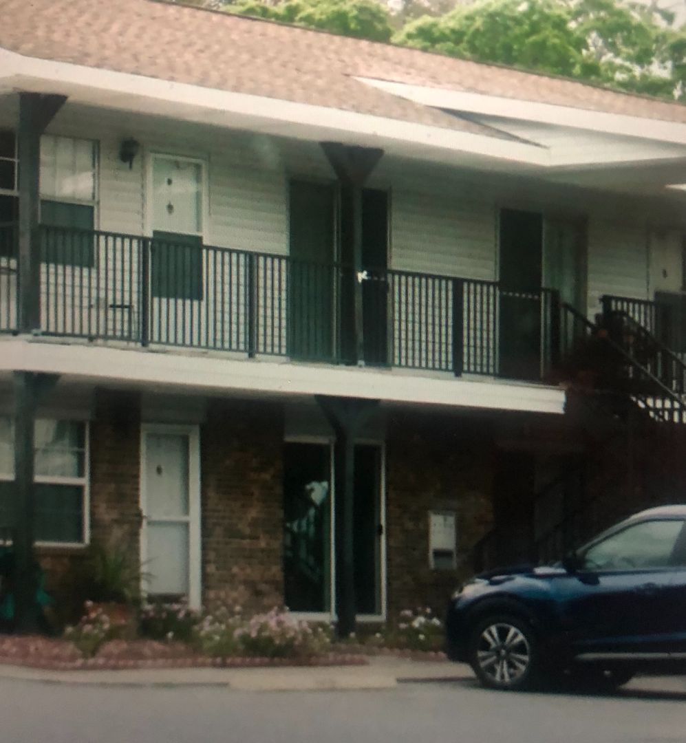 Fort Walton Beach Apartment: 321 Woodrow St. NE