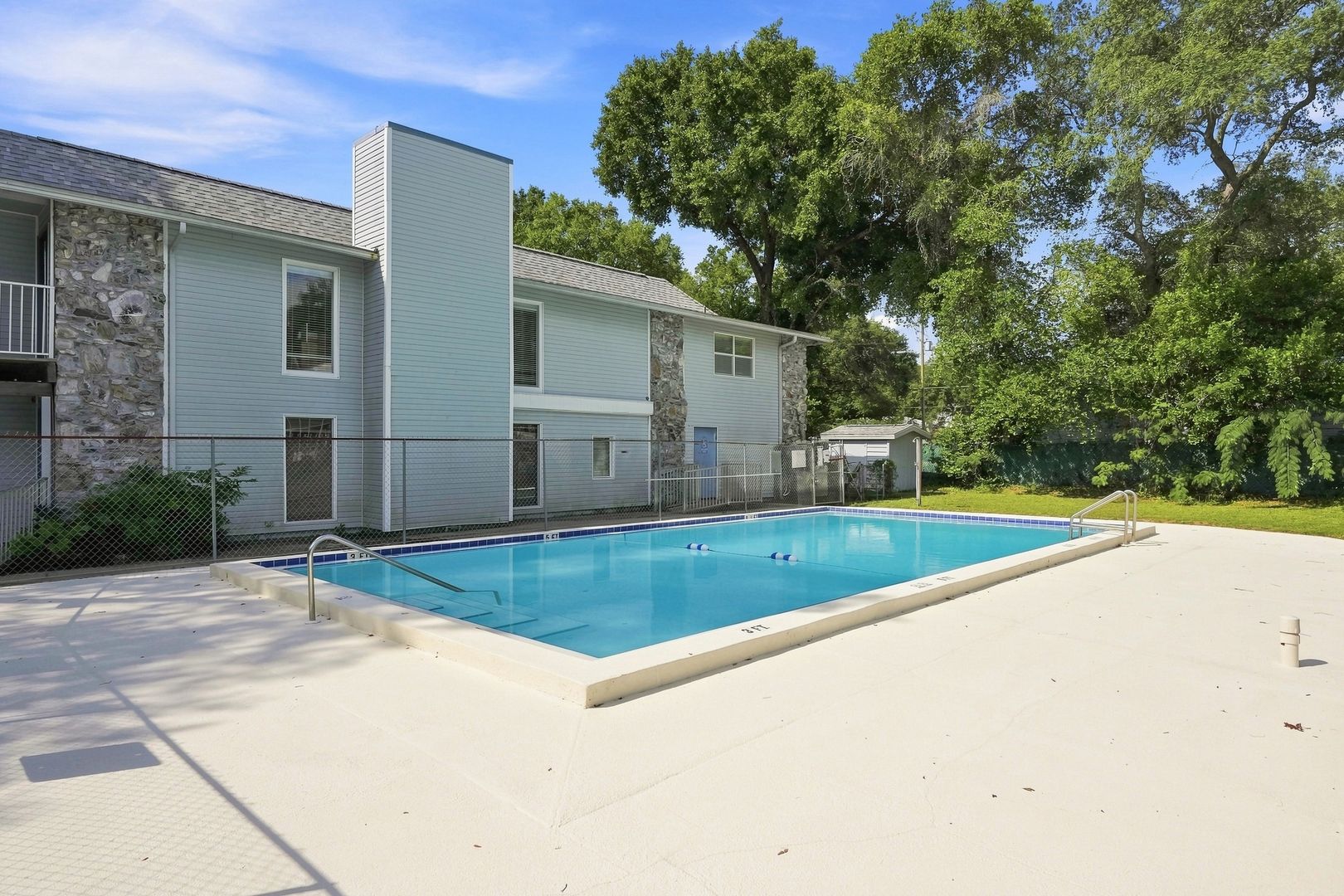 Niceville Apartment: 201 College Boulevard
