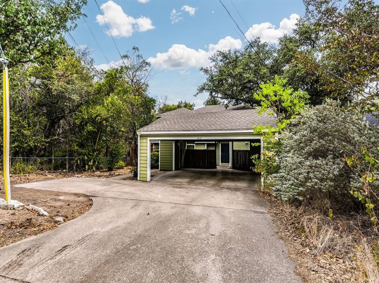 Austin House: 1612 Roberts Avenue Unit A