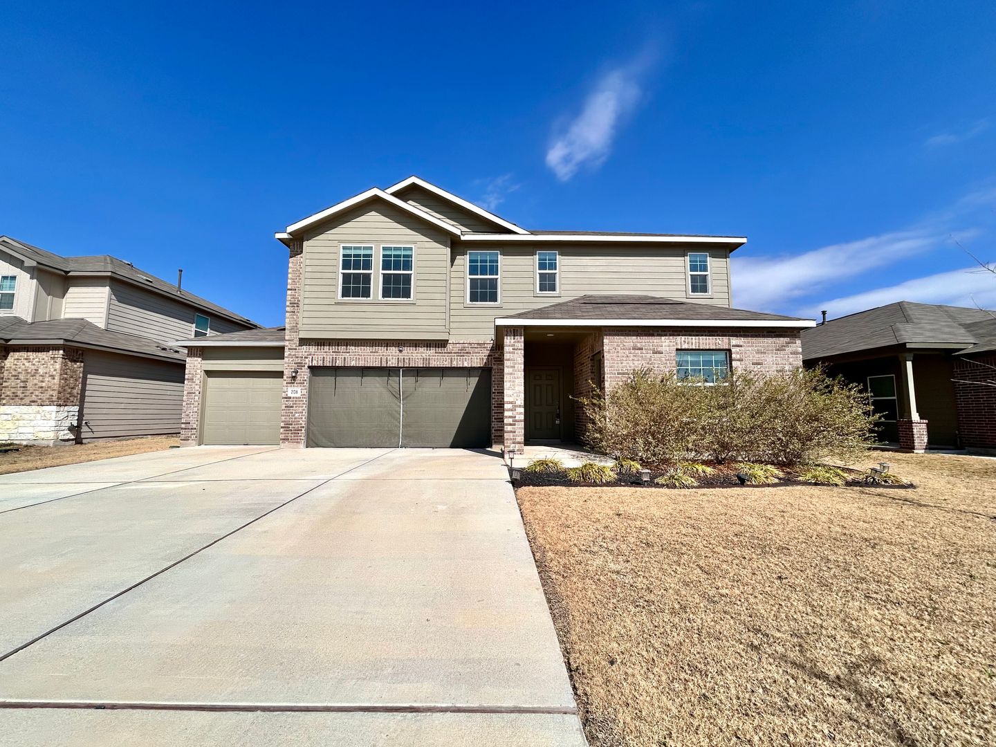 Kyle House: 208 Otter Road