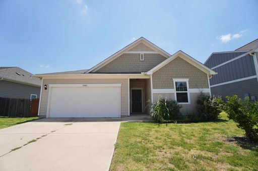Beautiful 3BR/2BA Austin Rental with Fenced Yard & Community Pool – photo 1