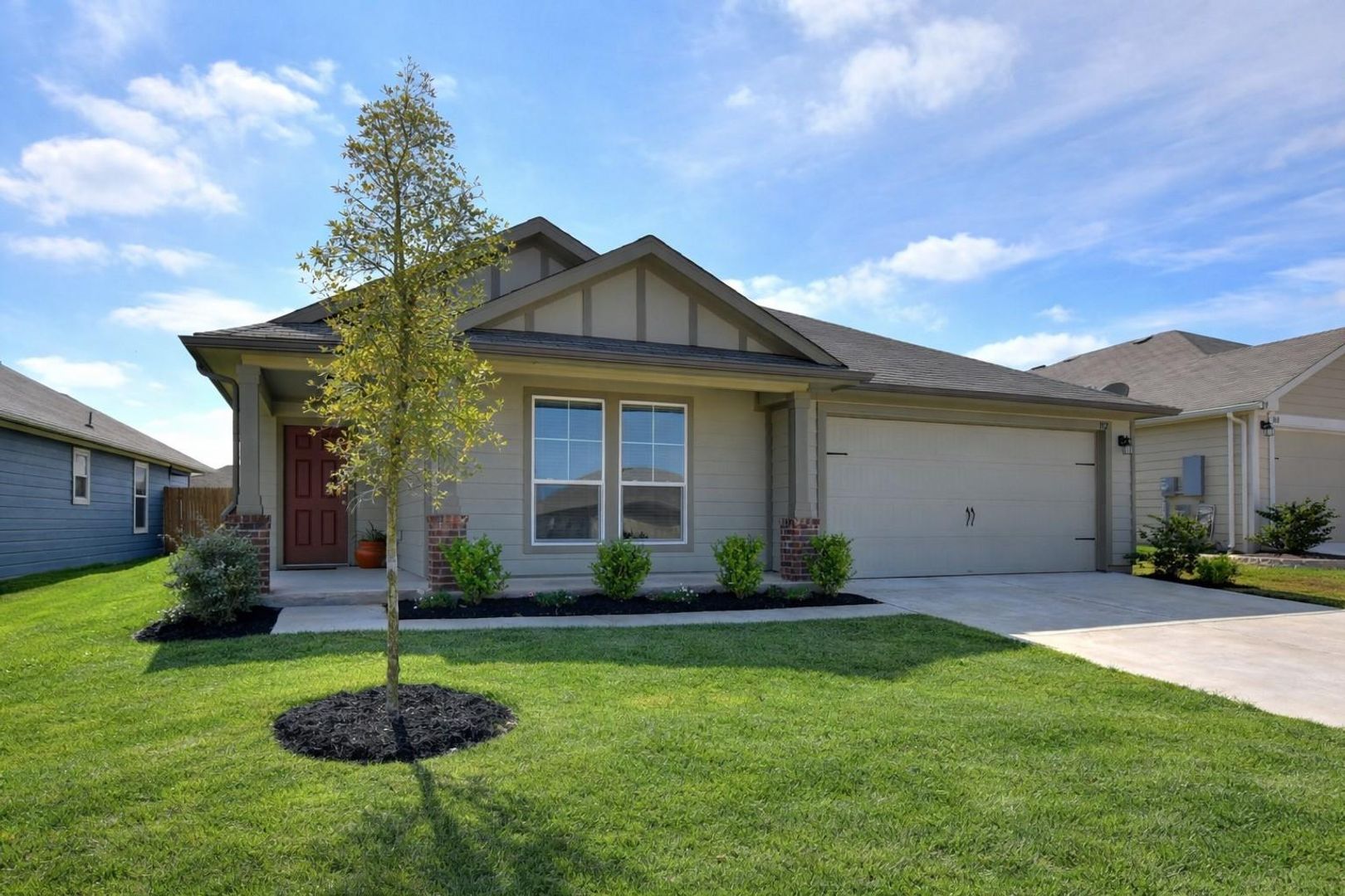 Hutto House: 102 Sulphur River Loop