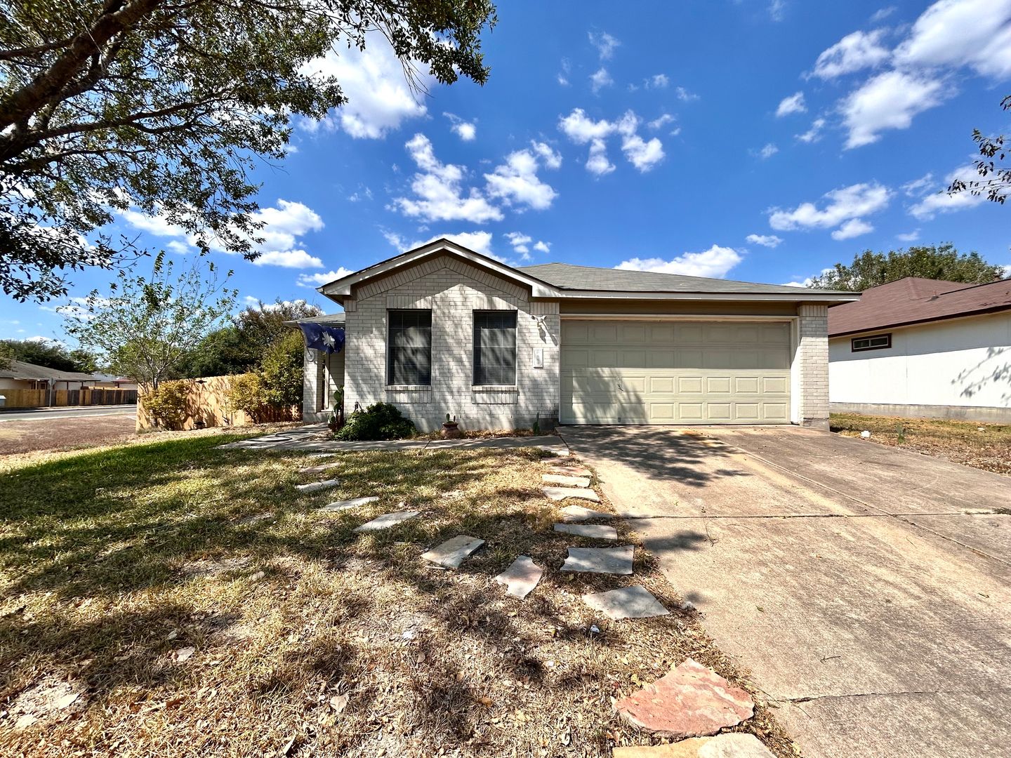 Kyle House: 888 Brandi Circle