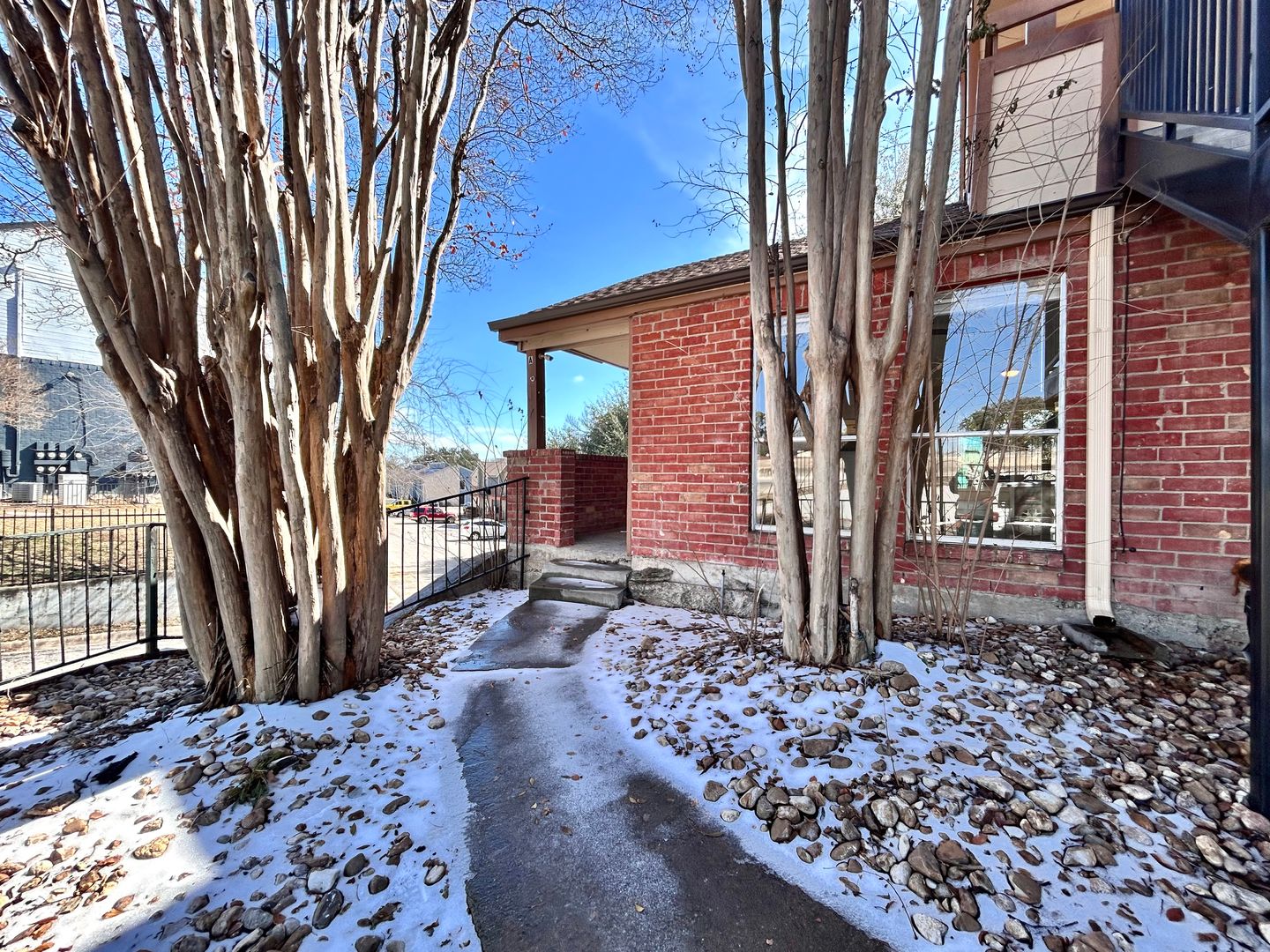 Austin Apartment: 7111 E. Hwy 290