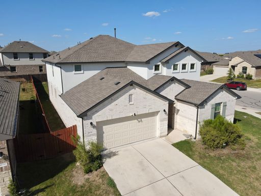 Move-In Ready 5 Bed, 3 Bath Home with 2-Car Garage in Pflugerville! – photo 1