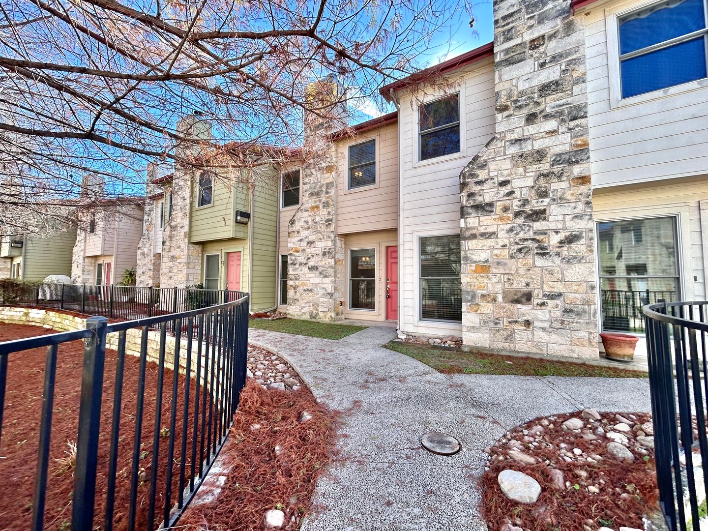 Austin House: 6900 E Riverside Dr. Unit 23