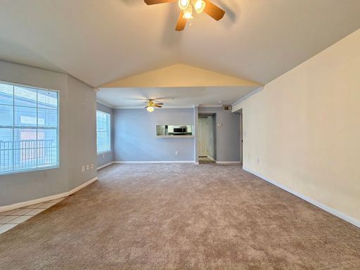 Spacious 2 Bed / 2 Bath Condo with Private Balcony in Austin, TX – photo 1