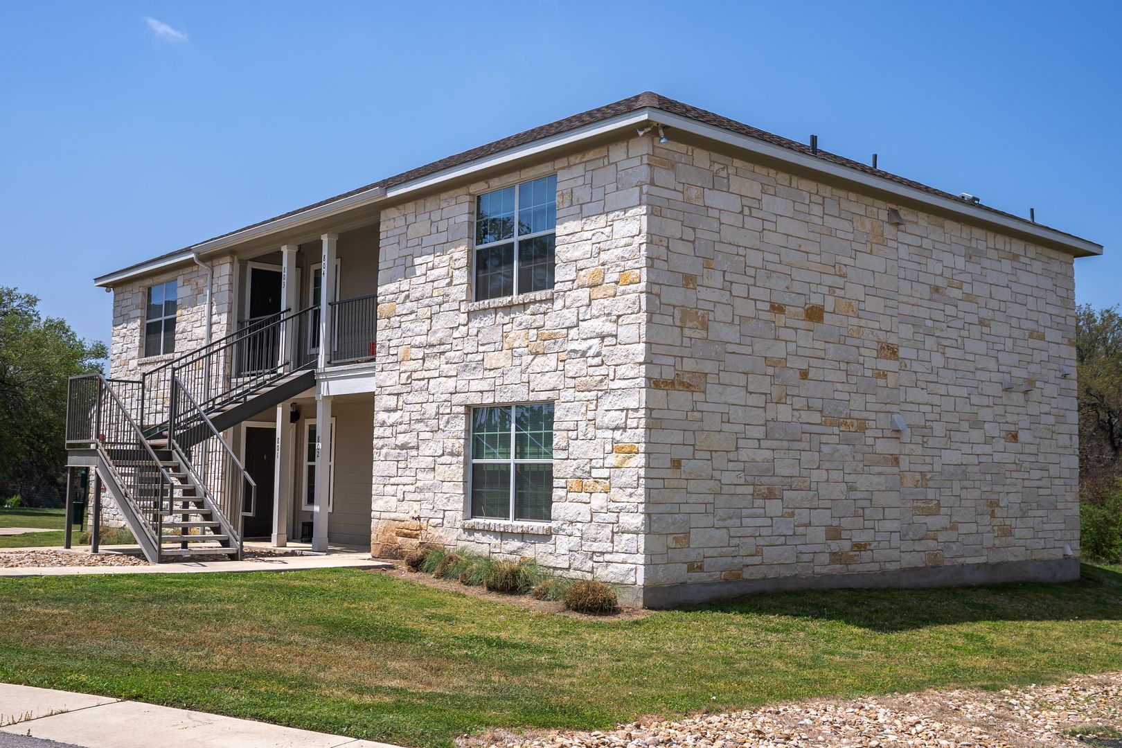 Liberty Hill Apartment: 304 Stubblefield Lane