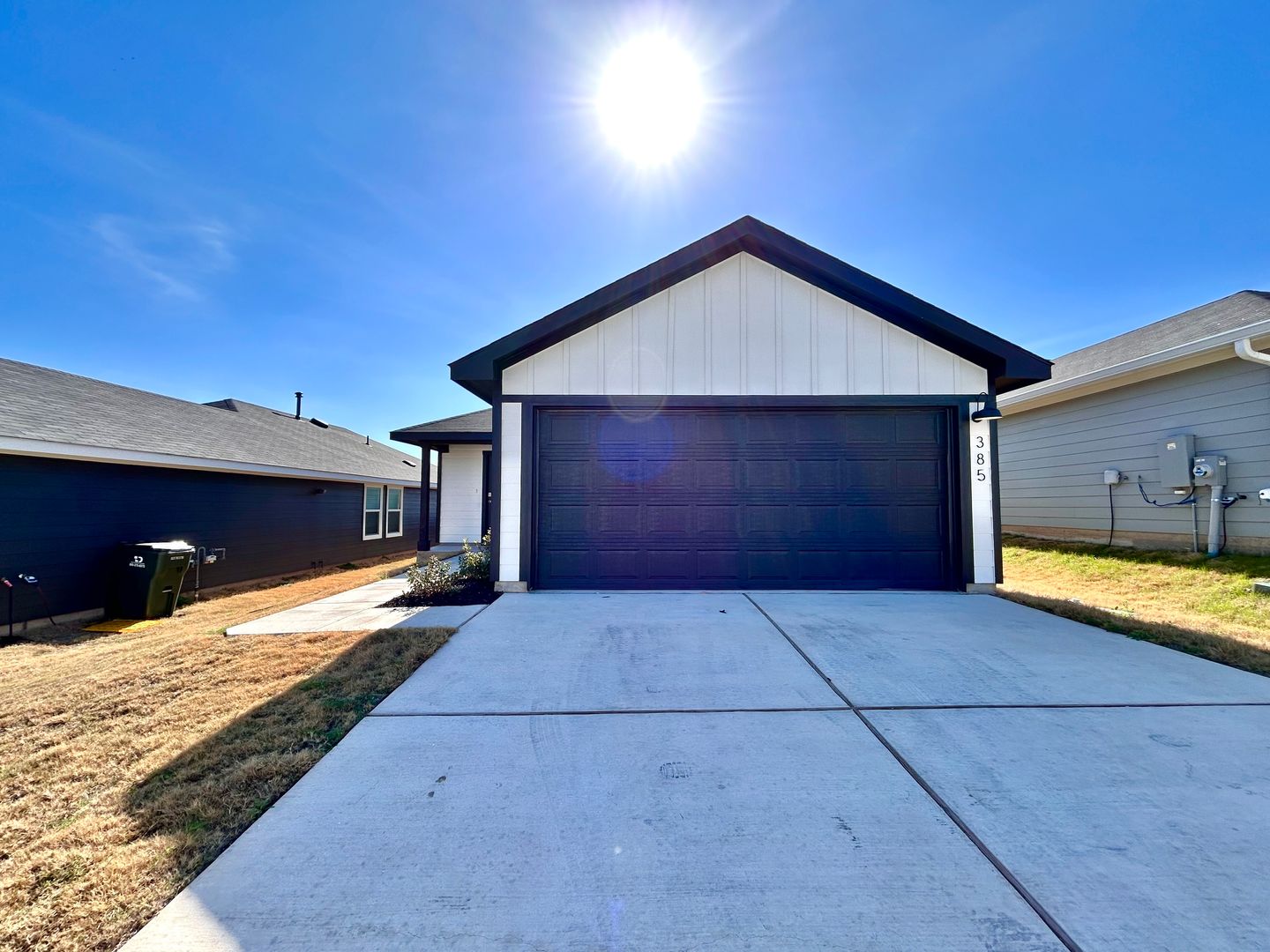 Buda House: 385 Bull Lake Circle