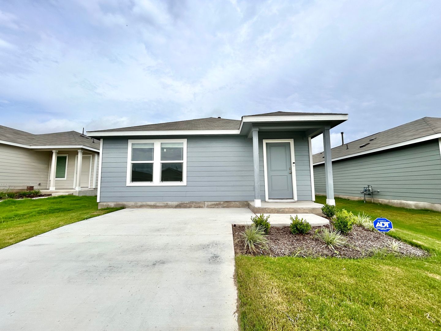 Maxwell House: 175 Kyanite Drive