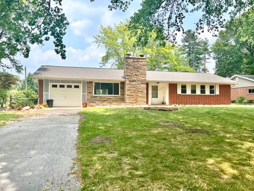 Charming 3 BR/2 BA Single-Family Home in Ellicott City! – photo 1