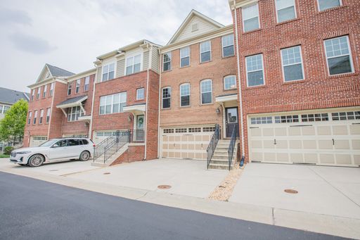 3 Bedroom Townhome – 7909 Silver Oak Rd, Hanover, MD 21076
