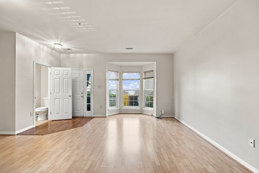 Lovely 3 BR/2.5 BA Townhome in Odenton! – photo 1