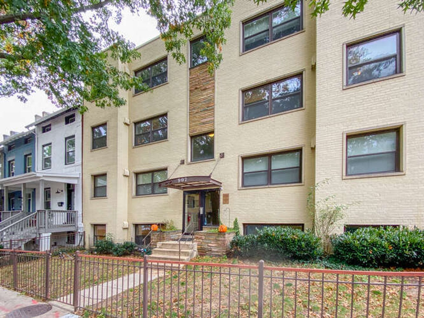 Washington Condo: 907 Euclid St NW