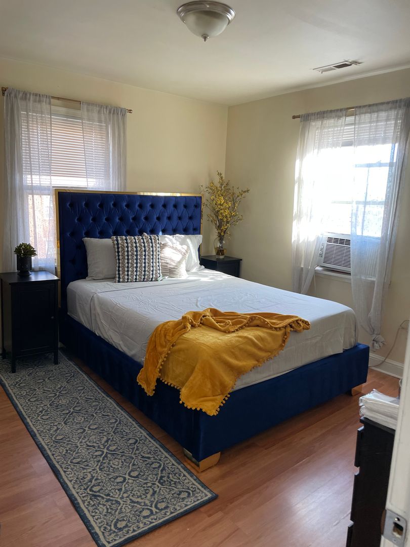 Washington Apartment: 101 Wayne Pl SE