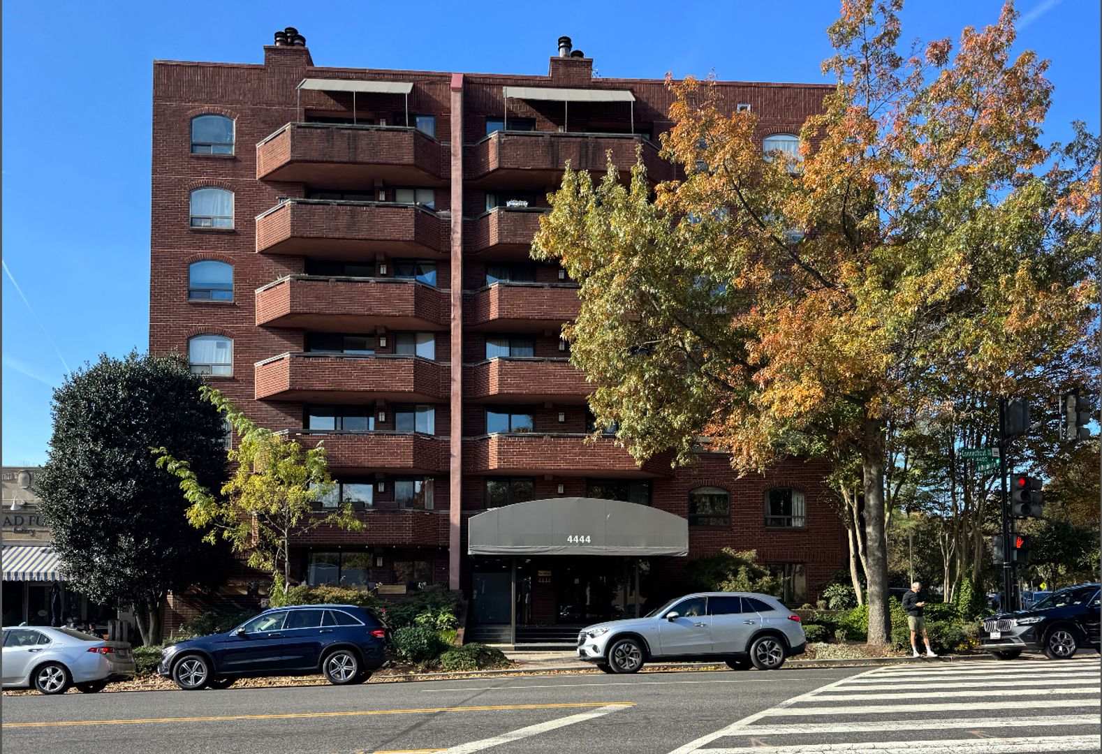Washington Condo: 4444 Connecticut Avenue NW