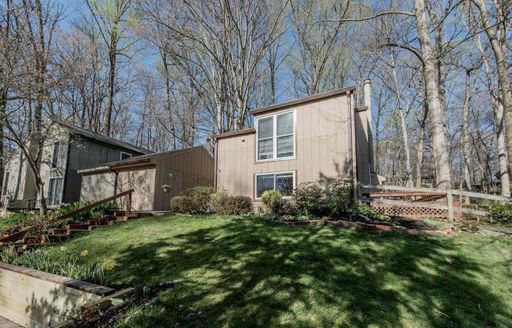 Beautiful 3 Bedroom Single Family Home in Columbia! – photo 1