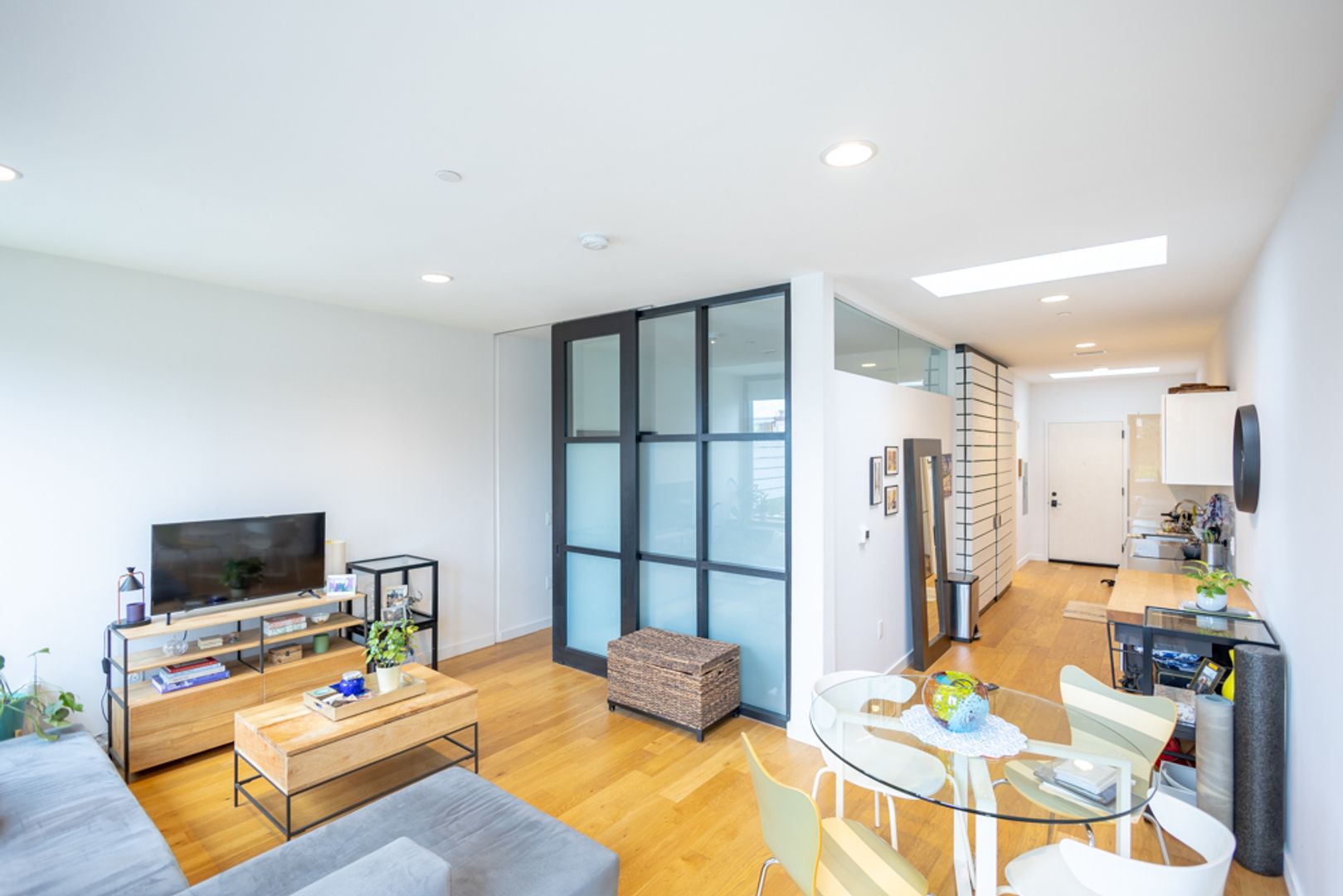 Washington Condo: 57 N St NW
