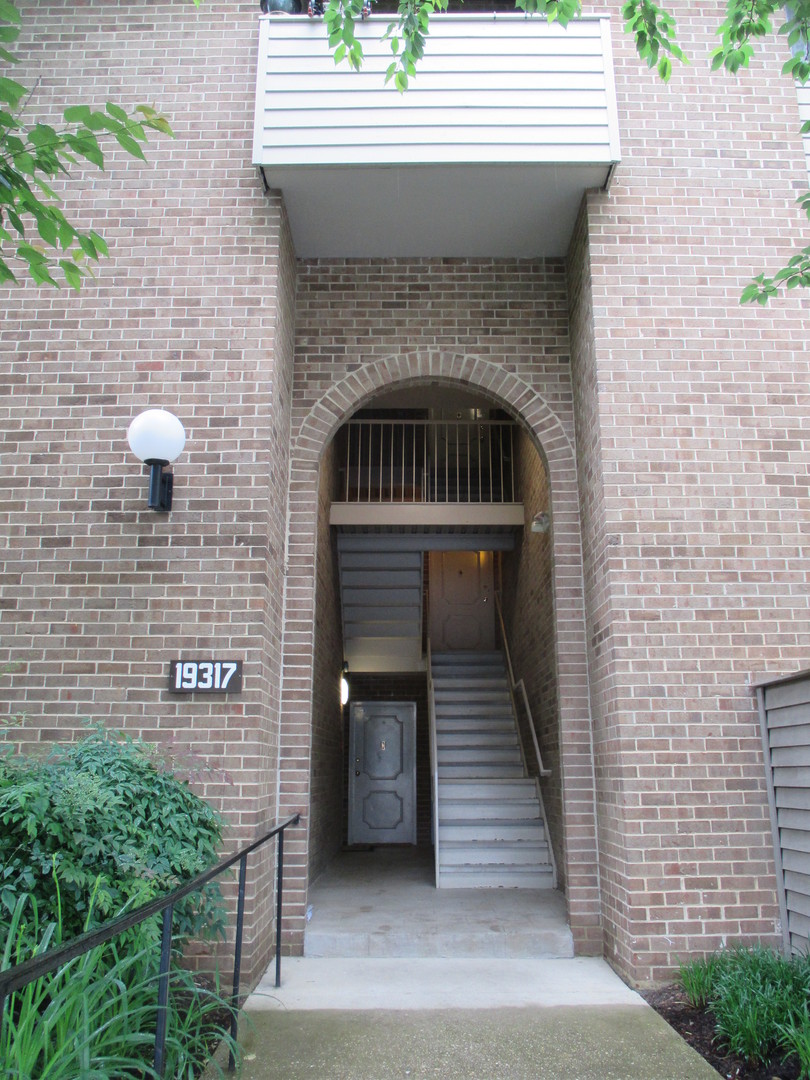 Montgomery Village Condo: 19317 Club House Road