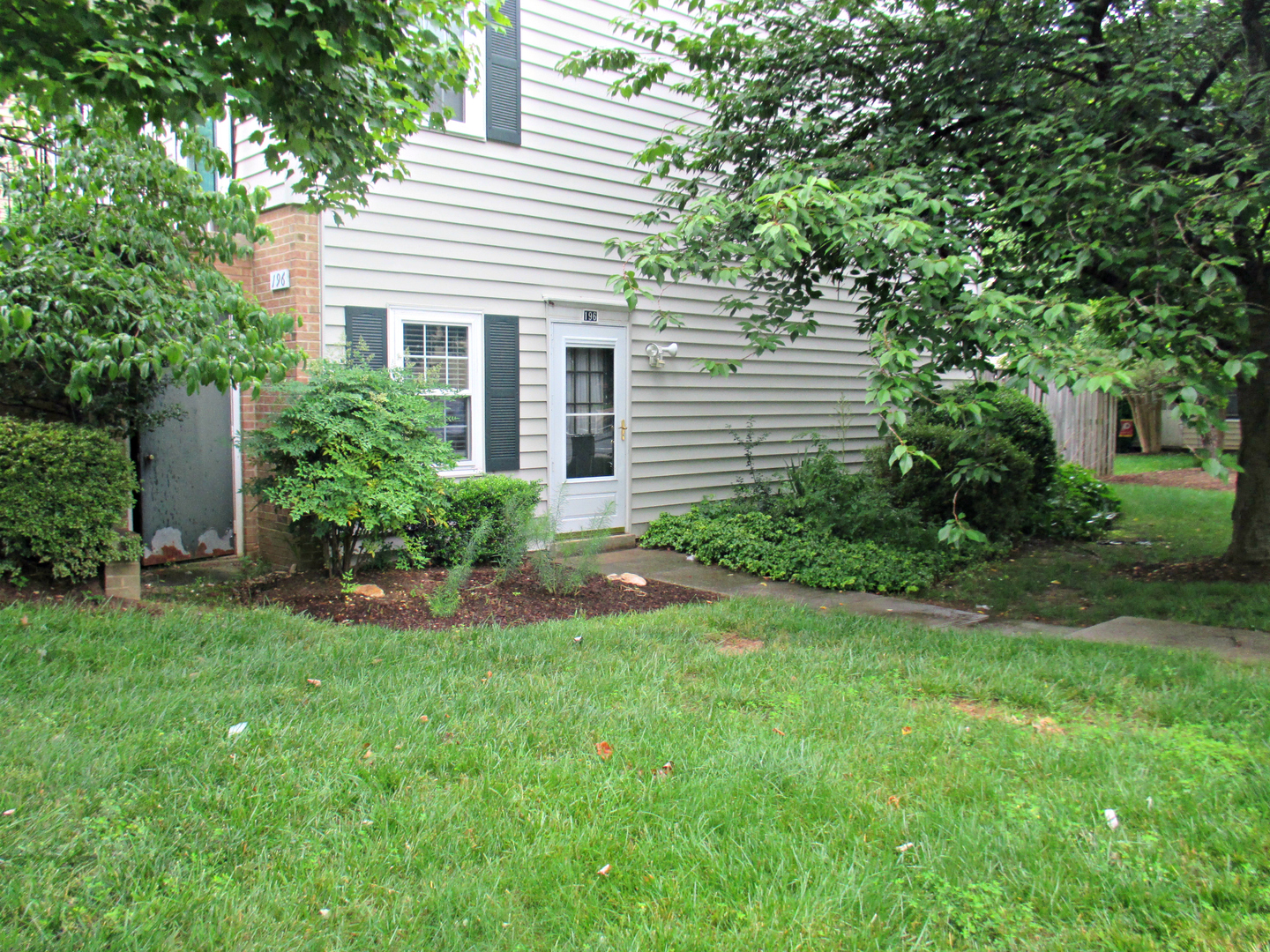 Gaithersburg Condo: 196 Crossbow Lane