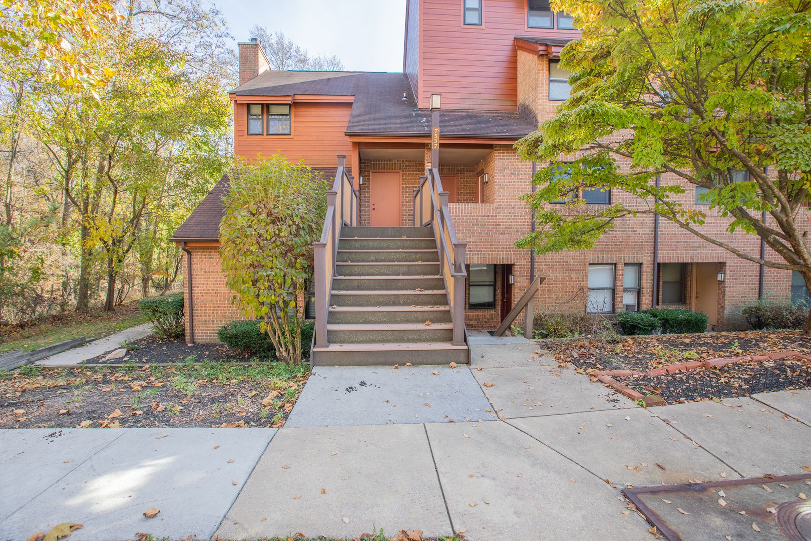 Columbia Condo: 7537 Weather Worn Way