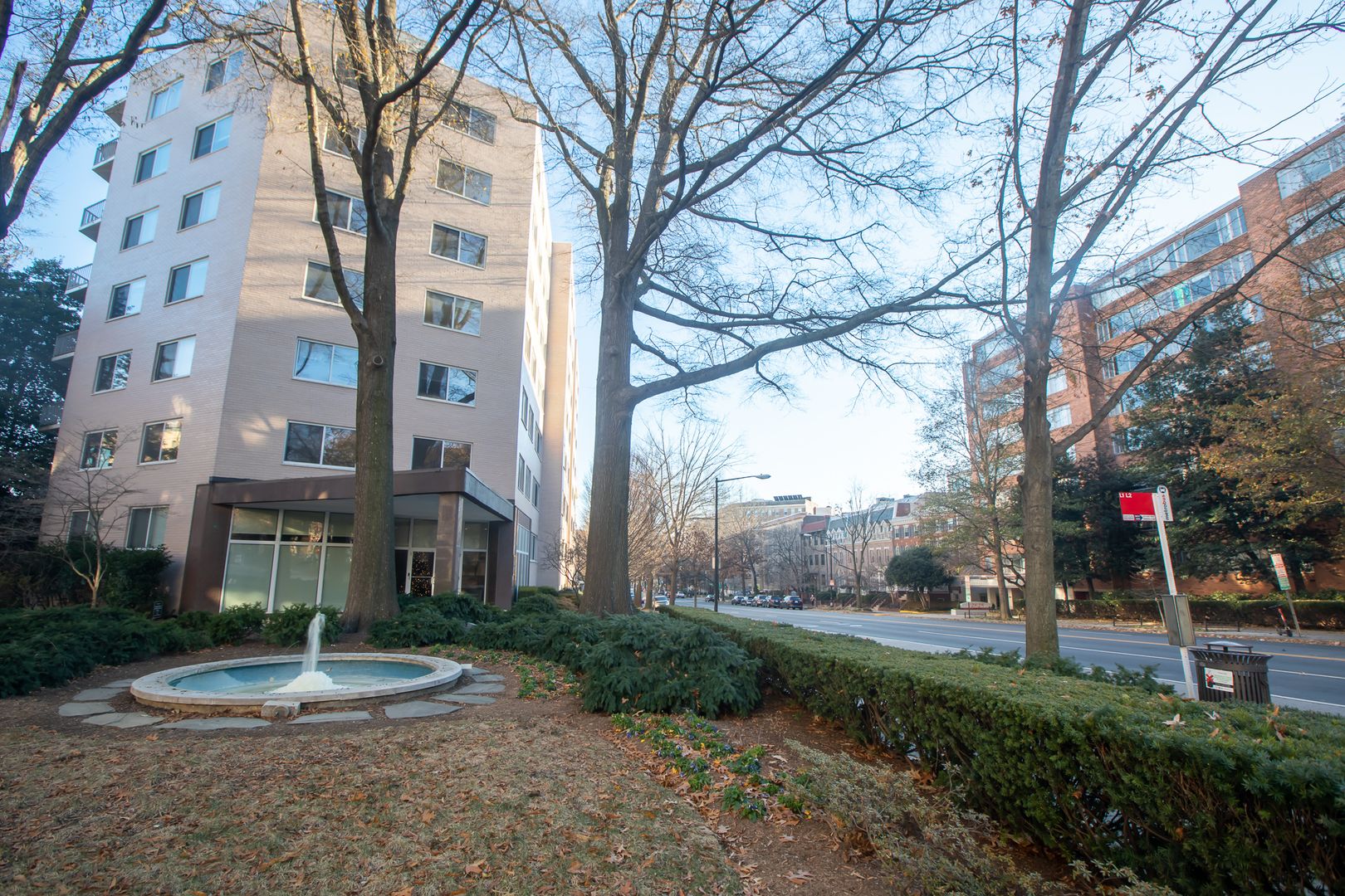 Washington Condo: 2829 Connecticut Ave NW