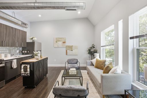 Modern Top-Floor 2 BR/1 BA Apartment with Vaulted Ceilings & Porch in Kingman Park! – photo 1