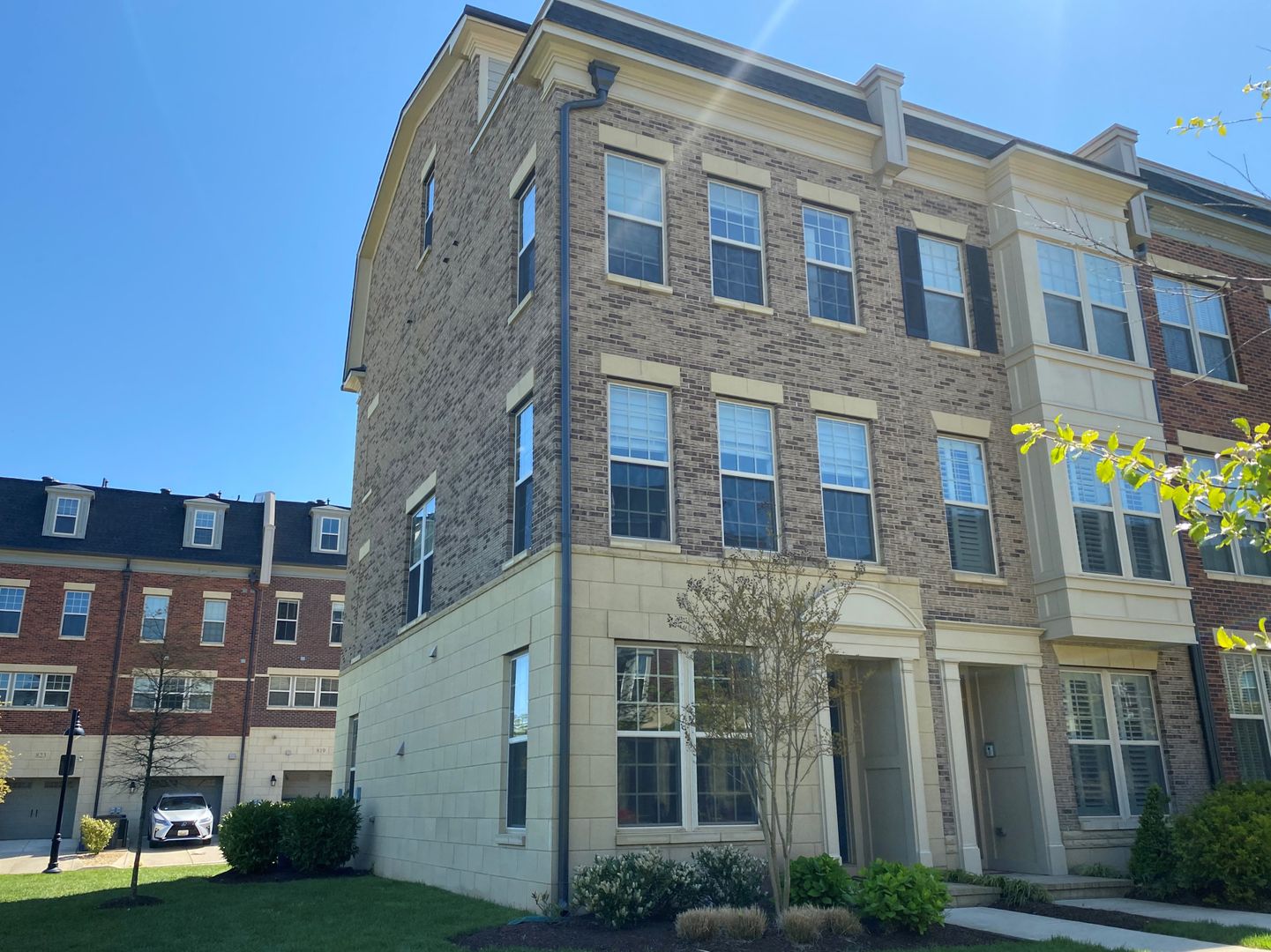 Oxon Hill Townhome: 818 Admirals Way