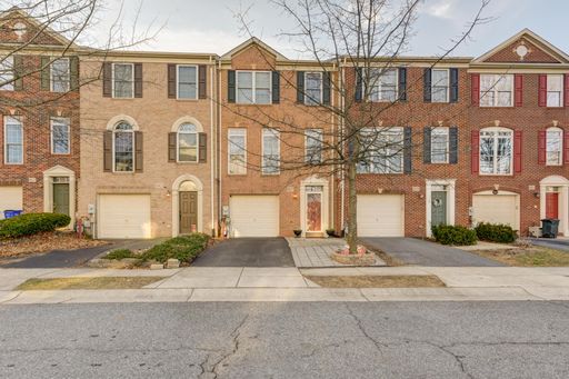 Beautiful 3 BR/3.5 BA Townhome in Ellicott City! – photo 1