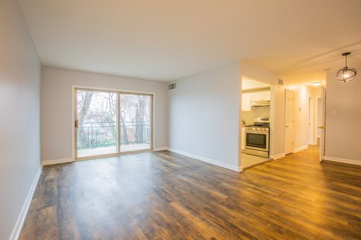 Lovely 2 BR/1 BA Condo in Barry Farms! – photo 1