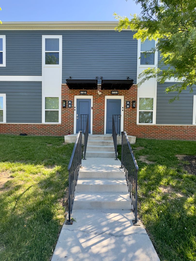 Baltimore Apartment: 4909 Hamilton Ave