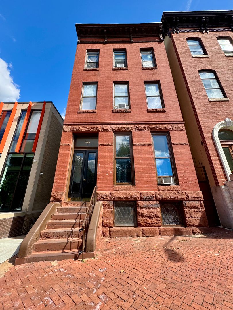 Baltimore Apartment: 1503 Eutaw Pl