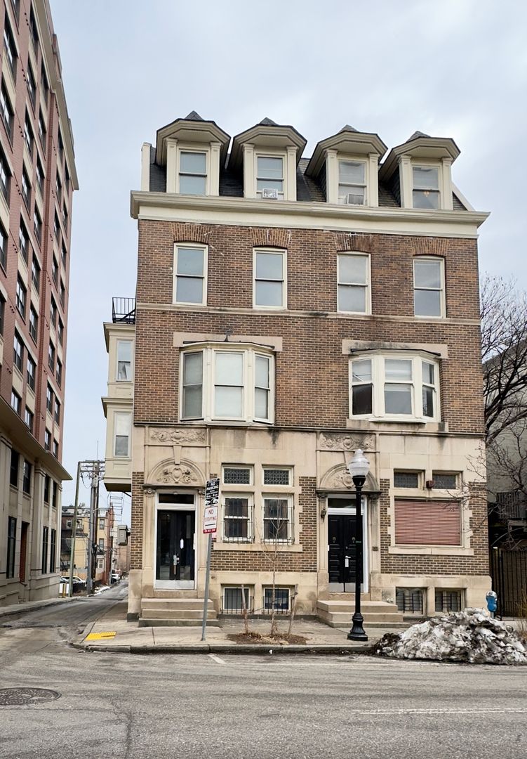 Baltimore Apartment: 10 & 12 W Biddle Street, & 1629 St Paul Street