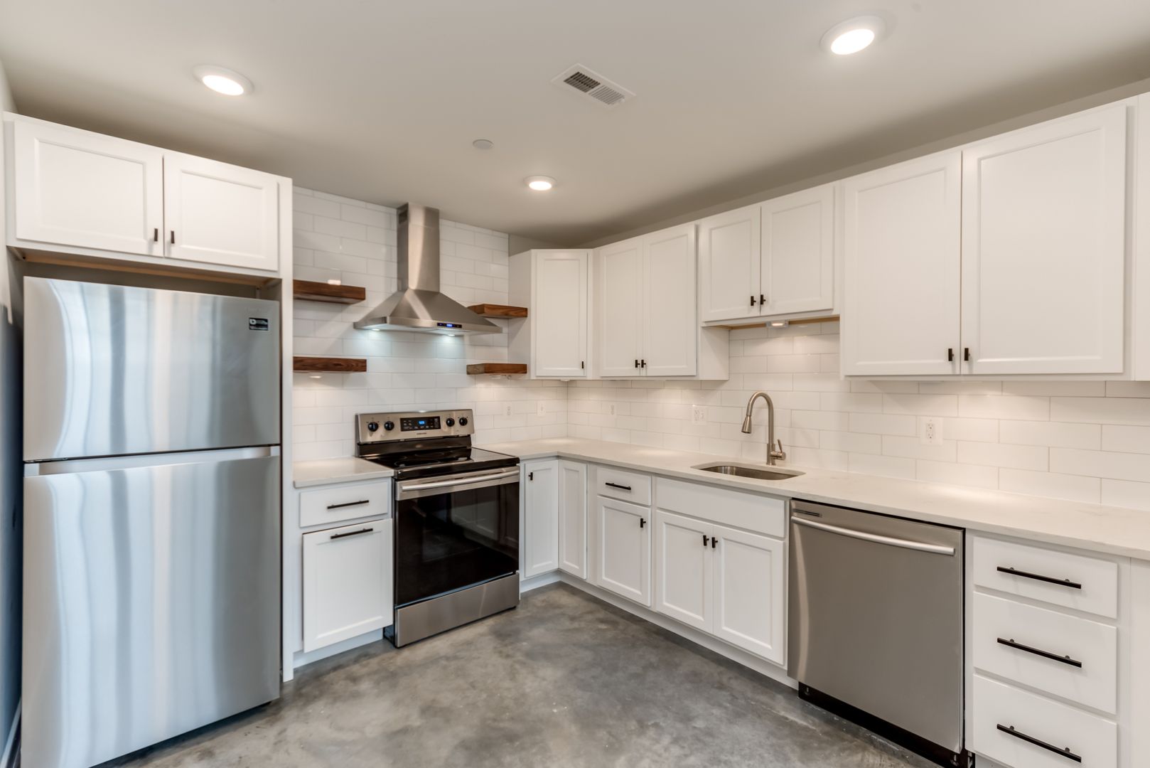 Baltimore Apartment: 3801 Fleet St