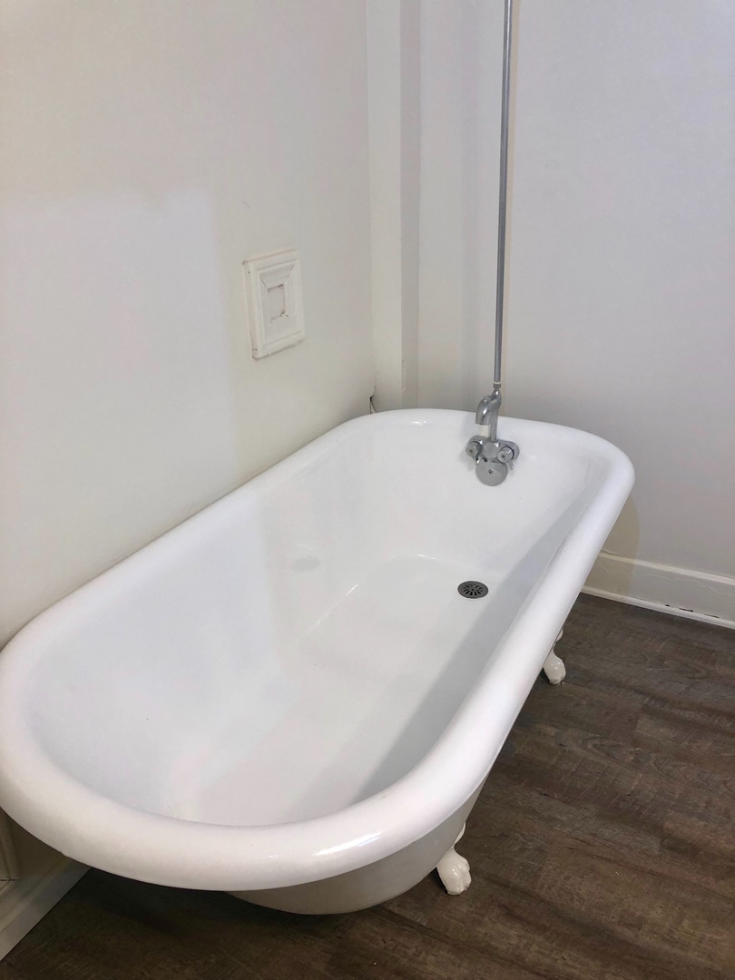 Baltimore Apartment: 1301 St Paul Street