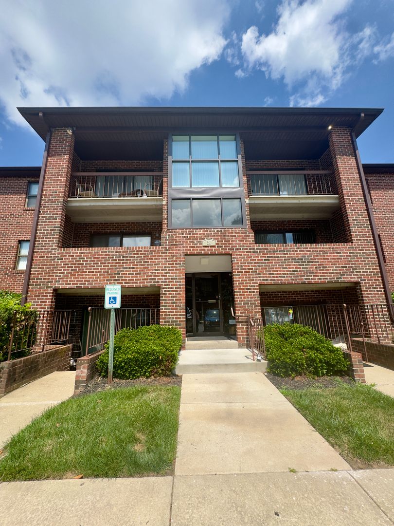 Nottingham Condo: 20 Juliet Lane