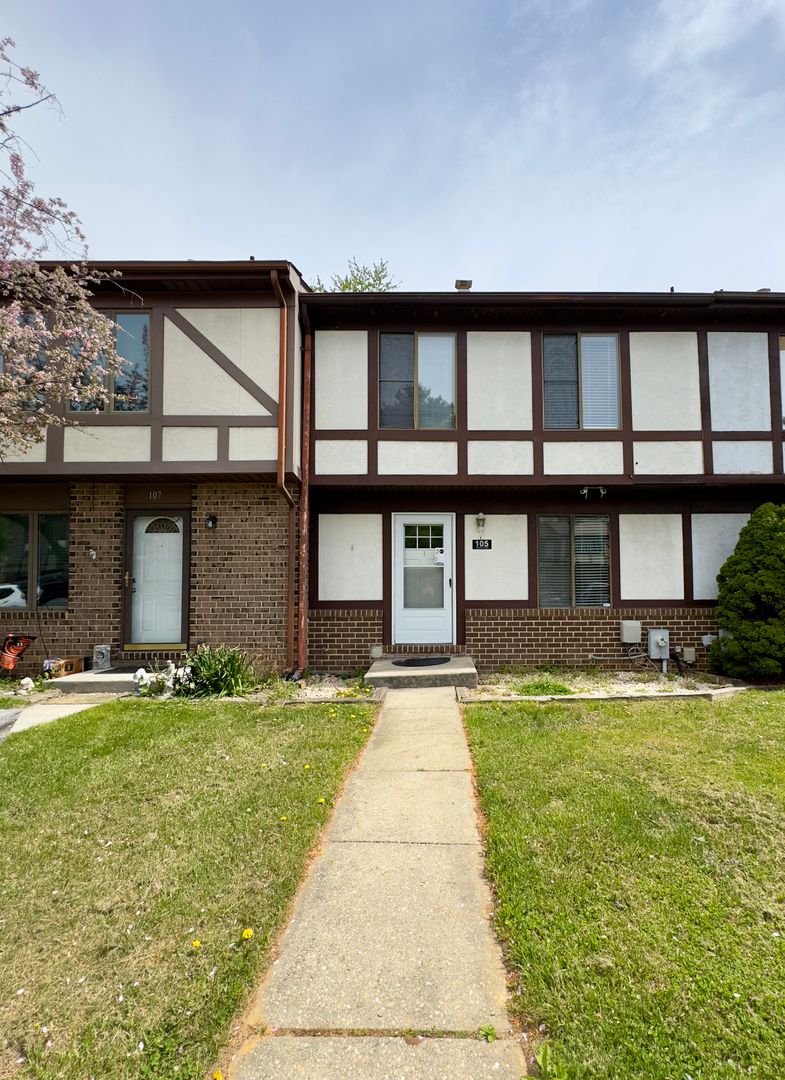 Parkville Townhome: 105 Bourbon Ct
