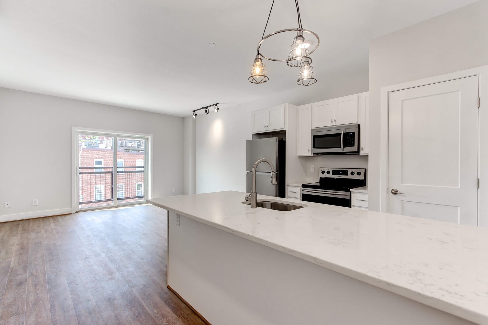 Baltimore Apartment: 1238 Light St