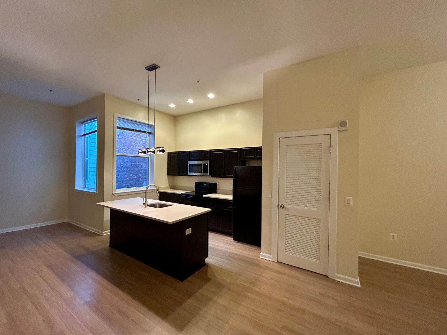 Baltimore Apartment: 407-415 N Howard St