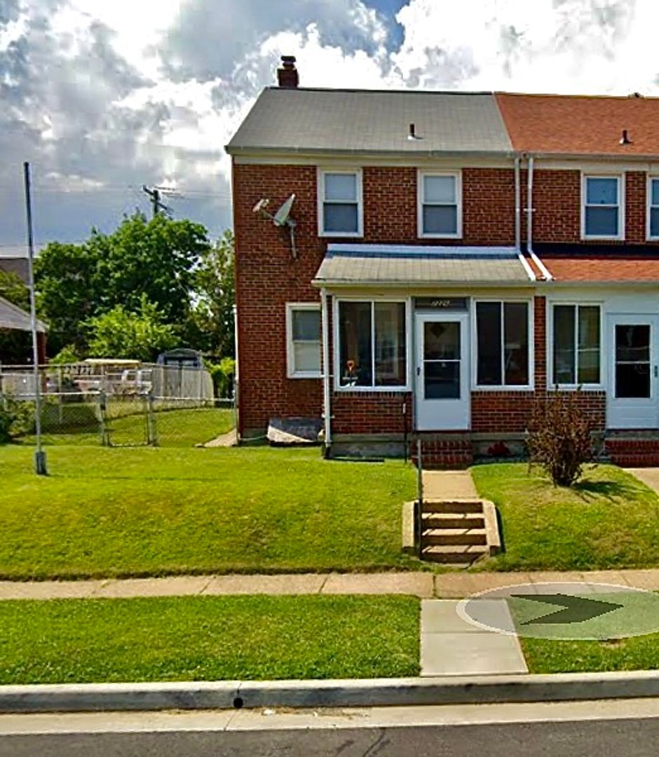 Baltimore Townhome: 7226 Bridgewood Dr