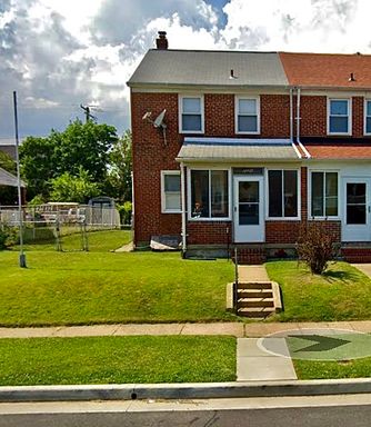 3 Bedroom Townhome – 7226 Bridgewood Dr, Baltimore, MD 21224