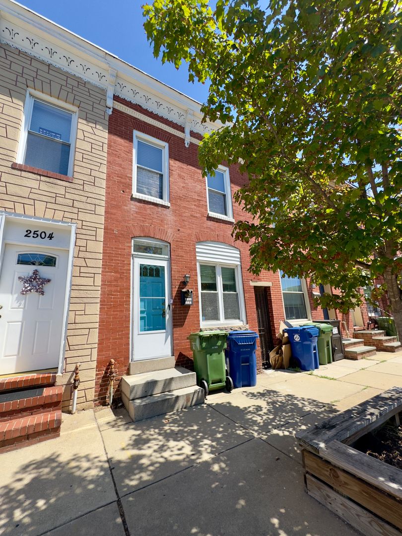 Baltimore Townhome: 2506 Fait Ave