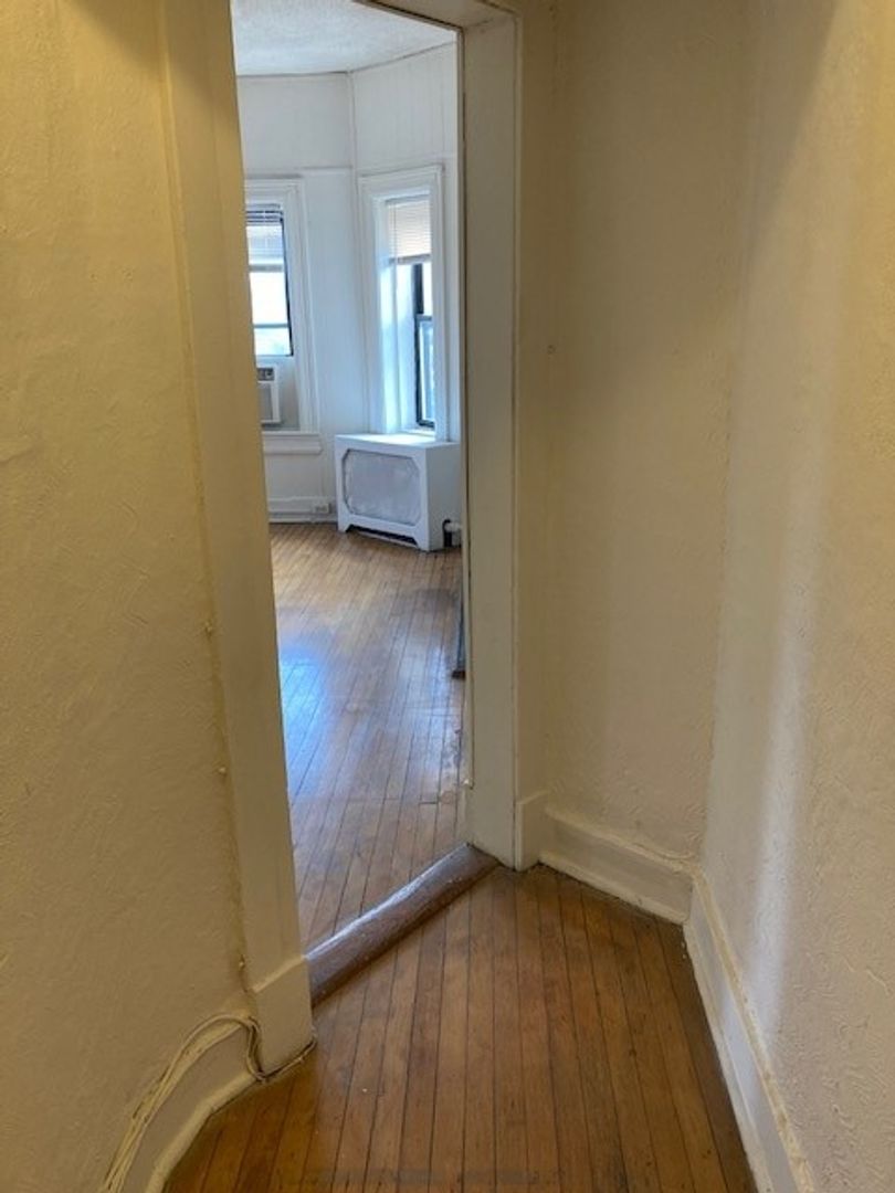 Baltimore Apartment: 1301 St Paul Street