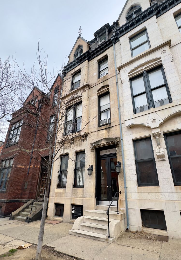 Baltimore Apartment: 1127 St. Paul Street