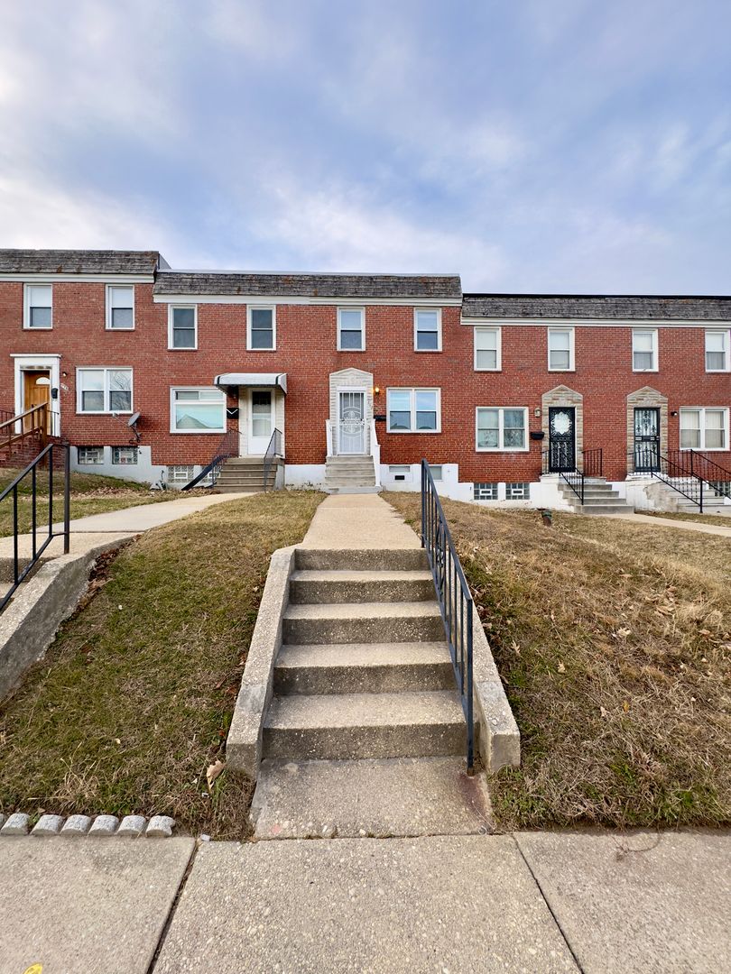 Baltimore Townhome: 712 Bethnal Rd