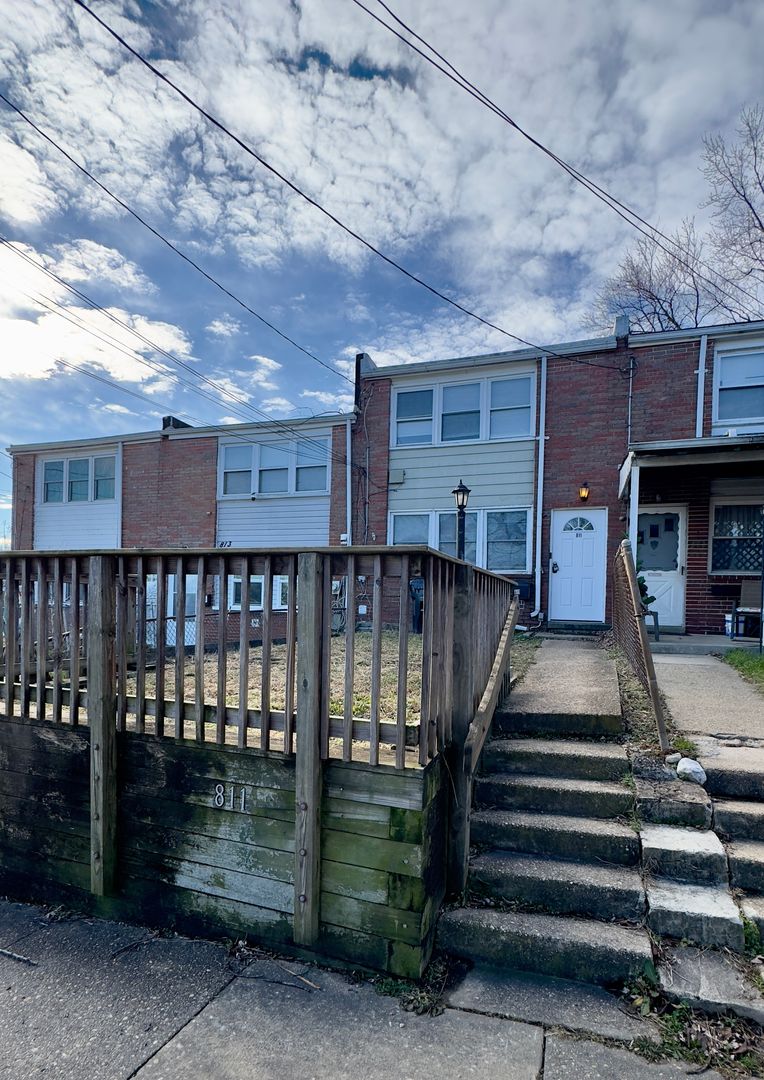 Baltimore House: 811 Regis Court