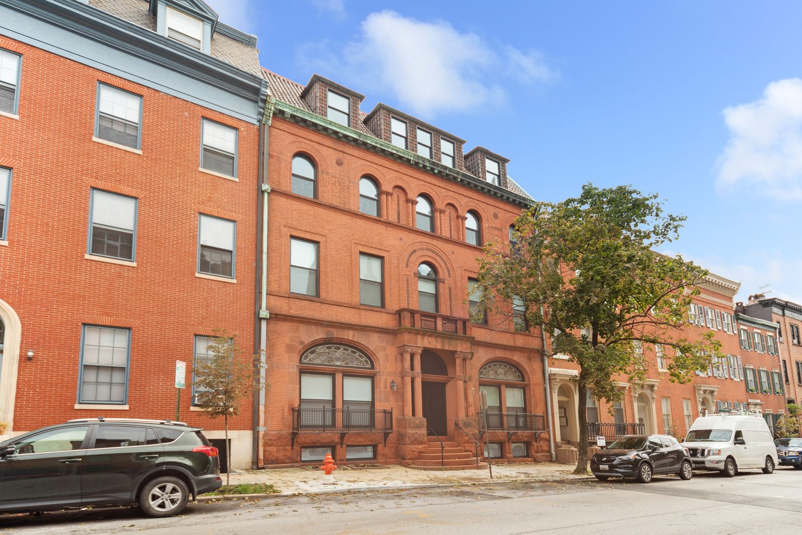 Baltimore Apartment: 815 Park Ave