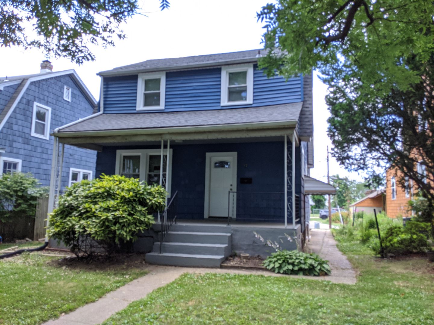 Dundalk House: 12 Leeway Rd