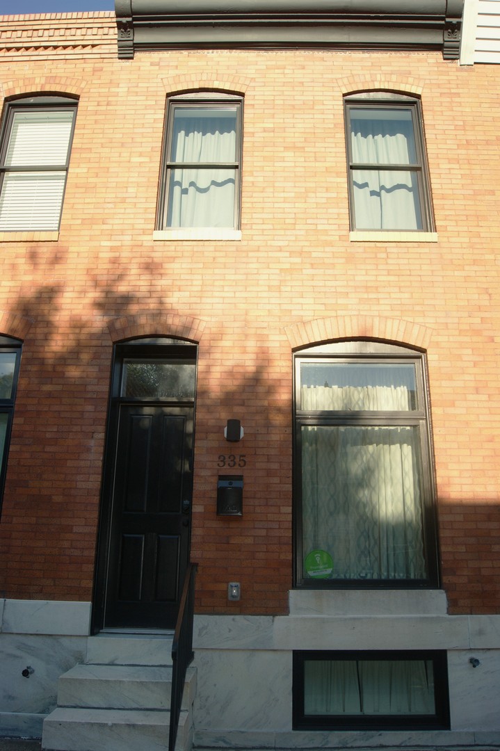 Baltimore Townhome: 335 S. Robinson Street